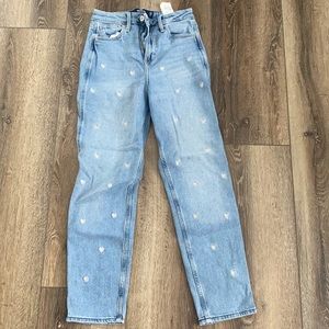 flower embroidered mom jeans